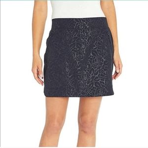 Orvis Skort Embossed Travel Hiking Stretch Activewear Skirt With Shorts